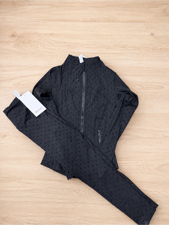 lululemon athletica Pants - Lululemon Polka Dot Define Set (Sizes 4,6,8)